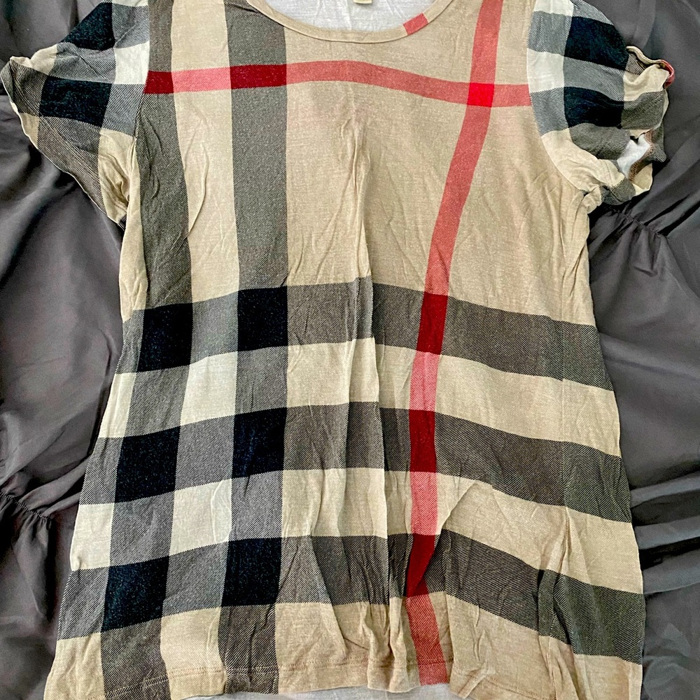 🖤Authentic Burberry T-shirt🖤